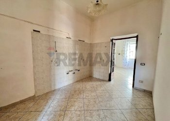 Stanza vuota - Casa indipendente Via Antonio Marino
 
18, Castel Campagnano - foto 9