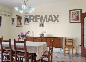 Sala da pranzo - Four-room apartment Via Appia
 
41, Caivano - photo 6