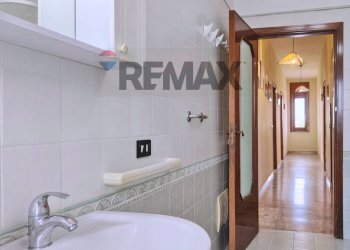 Bagno - Four-room apartment Via Appia
 
41, Caivano - photo 15