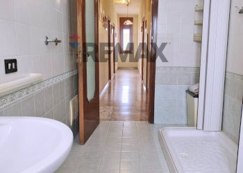 Bagno - Four-room apartment Via Appia
 
41, Caivano - photo 16