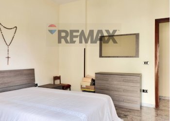 Camera / camera da letto - Four-room apartment Via Appia
 
41, Caivano - photo 20