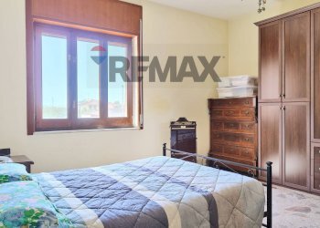 Camera / camera da letto - Four-room apartment Via Appia
 
41, Caivano - photo 25