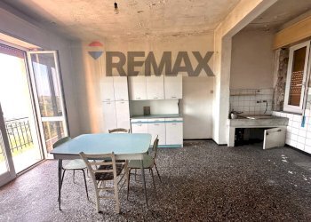 Sala da pranzo - Four-room apartment Via Ronco
 
17, Quiliano - photo 9