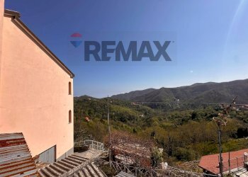 Vista delle montagne - Four-room apartment Via Ronco
 
17, Quiliano - photo 29
