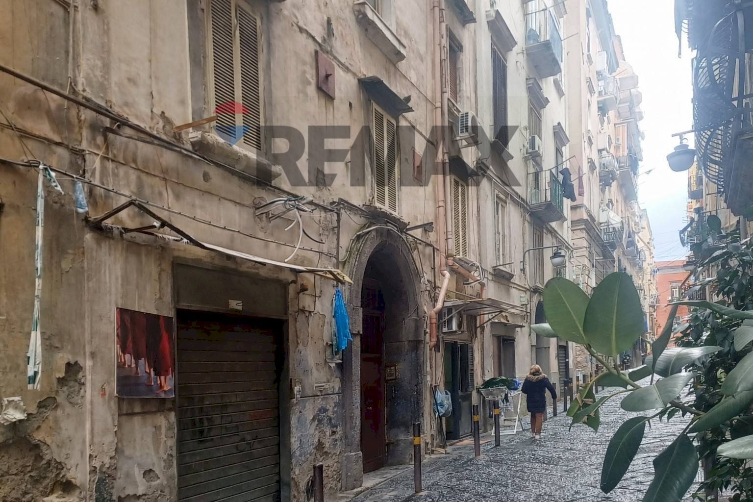 Edificio all\'aperto - Quadrilocale Vico Concordia
 
15, Napoli - foto 2