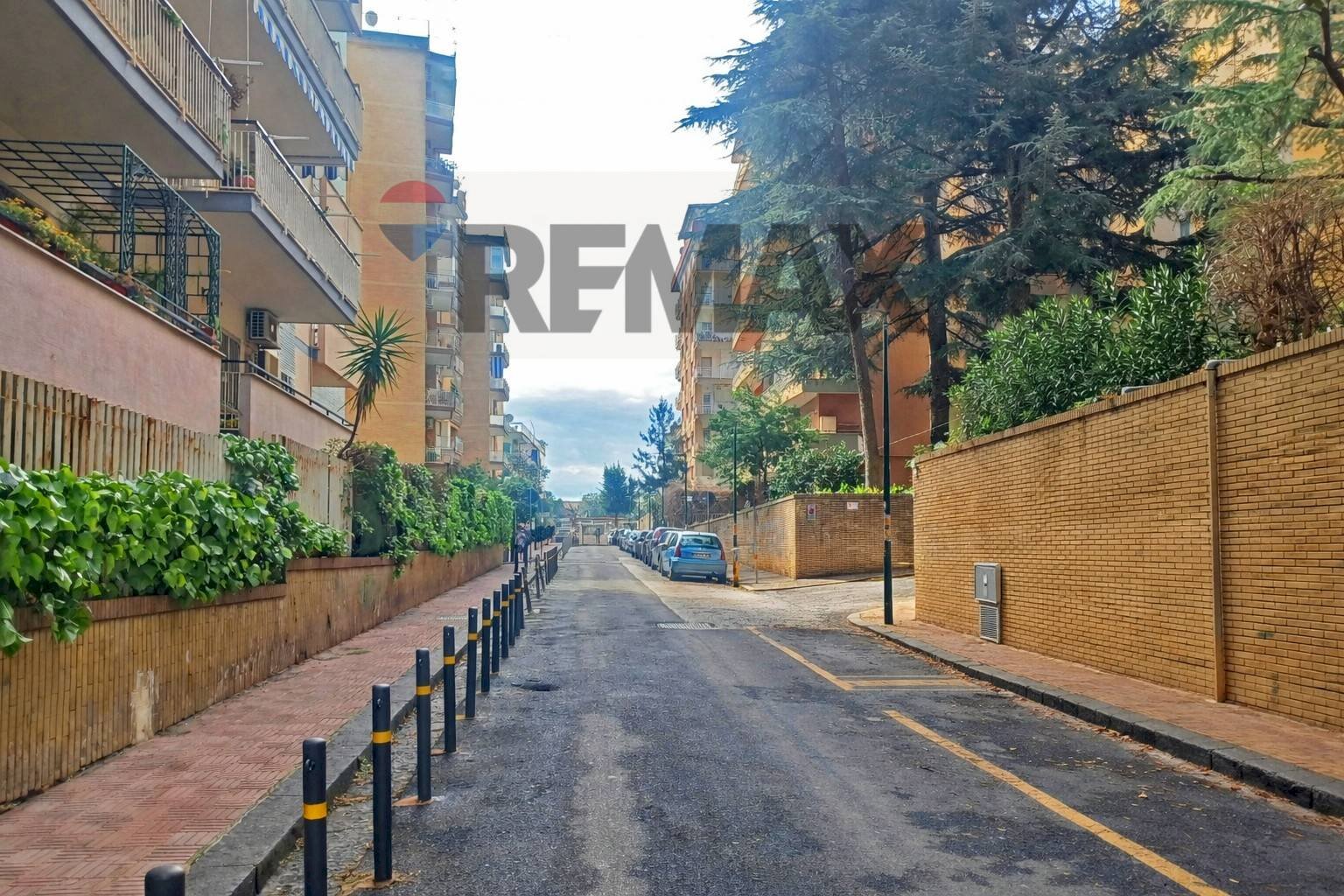 Edificio all\'aperto - Four-room apartment Viale delle Mimose
 
10, Napoli - photo 1