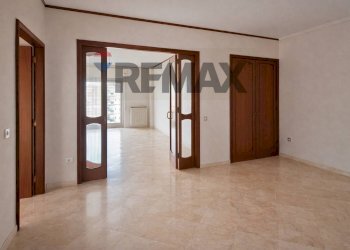 Stanza vuota - Four-room apartment Viale delle Mimose
 
10, Napoli - photo 9