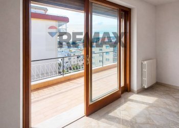 Stanza vuota - Four-room apartment Viale delle Mimose
 
10, Napoli - photo 21