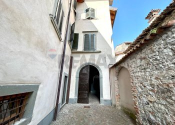 Edificio all\'aperto - Trilocale Riva di Solto - foto 16