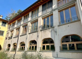 Edificio all\'aperto - Trilocale Riva di Solto - foto 22