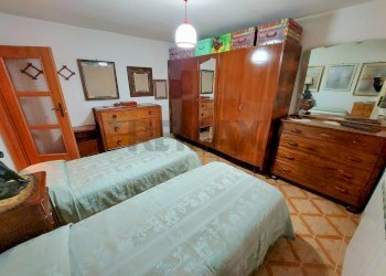 Camera / camera da letto - Casa semi indipendente Endine Gaiano - foto 9