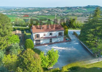 Casa all\'aperto - Rustico Via San Vincenzo
 
79, Polverigi - foto 1