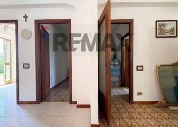 Hall / corridoio - Rustico Via San Vincenzo
 
79, Polverigi - foto 10