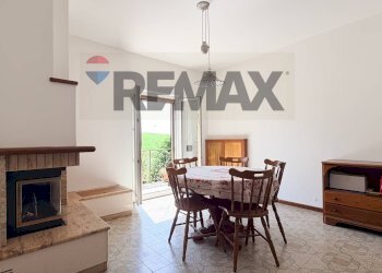 Sala da pranzo - Rustico Via San Vincenzo
 
79, Polverigi - foto 20