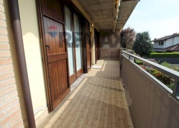 Balcone - Three-room apartment VIA PALMANOVA
 
16, Bonate Sopra - photo 6