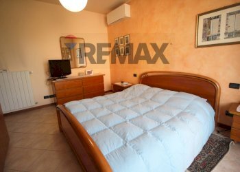Camera / camera da letto - Three-room apartment VIA PALMANOVA
 
16, Bonate Sopra - photo 18
