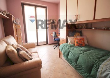 Camera / camera da letto - Three-room apartment VIA PALMANOVA
 
16, Bonate Sopra - photo 21