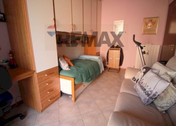 Camera / camera da letto - Three-room apartment VIA PALMANOVA
 
16, Bonate Sopra - photo 22