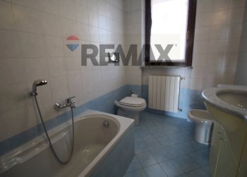 Bagno - Three-room apartment VIA PALMANOVA
 
16, Bonate Sopra - photo 26