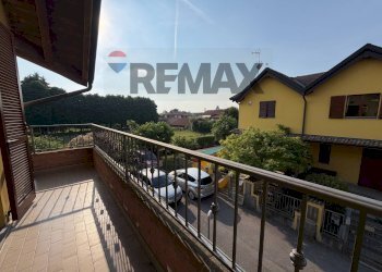 Balcone - Villa a Schiera Calvenzano - foto 35