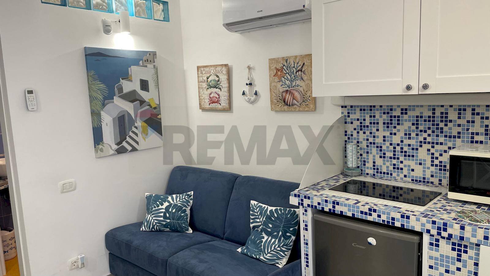 soggiorno e cucina - Appartamento Via Chirurgo dell'Erba
 
87, Vieste - foto 2