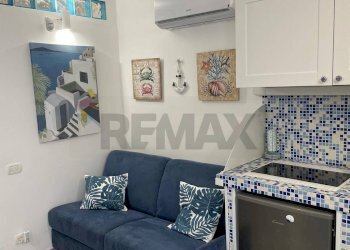 soggiorno e cucina - Appartamento Via Chirurgo dell'Erba
 
87, Vieste - foto 2