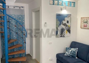 soggiorno e cucina - Appartamento Via Chirurgo dell'Erba
 
87, Vieste - foto 3