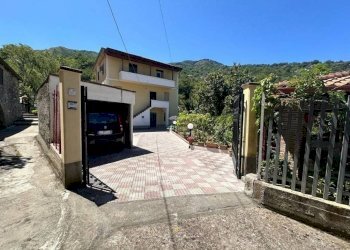 Foto 1 - Villa Contrada Fiumara
 
40, Tortorici - foto 1