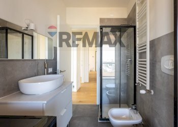 Bagno - Trilocale Piazza della Repubblica
 
16, Fidenza - foto 32