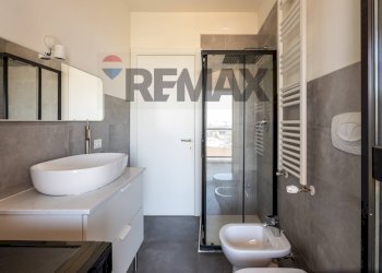 Bagno - Trilocale Piazza della Repubblica
 
16, Fidenza - foto 33