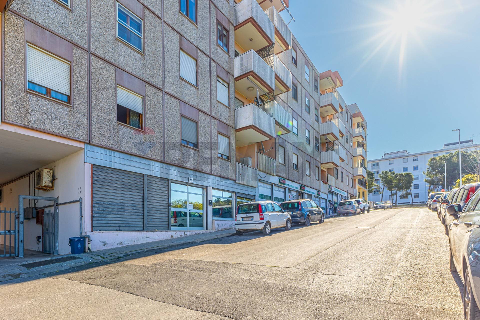 Edificio all\'aperto - Commercial Premises Via Florinas
 
12, Sassari - photo 1