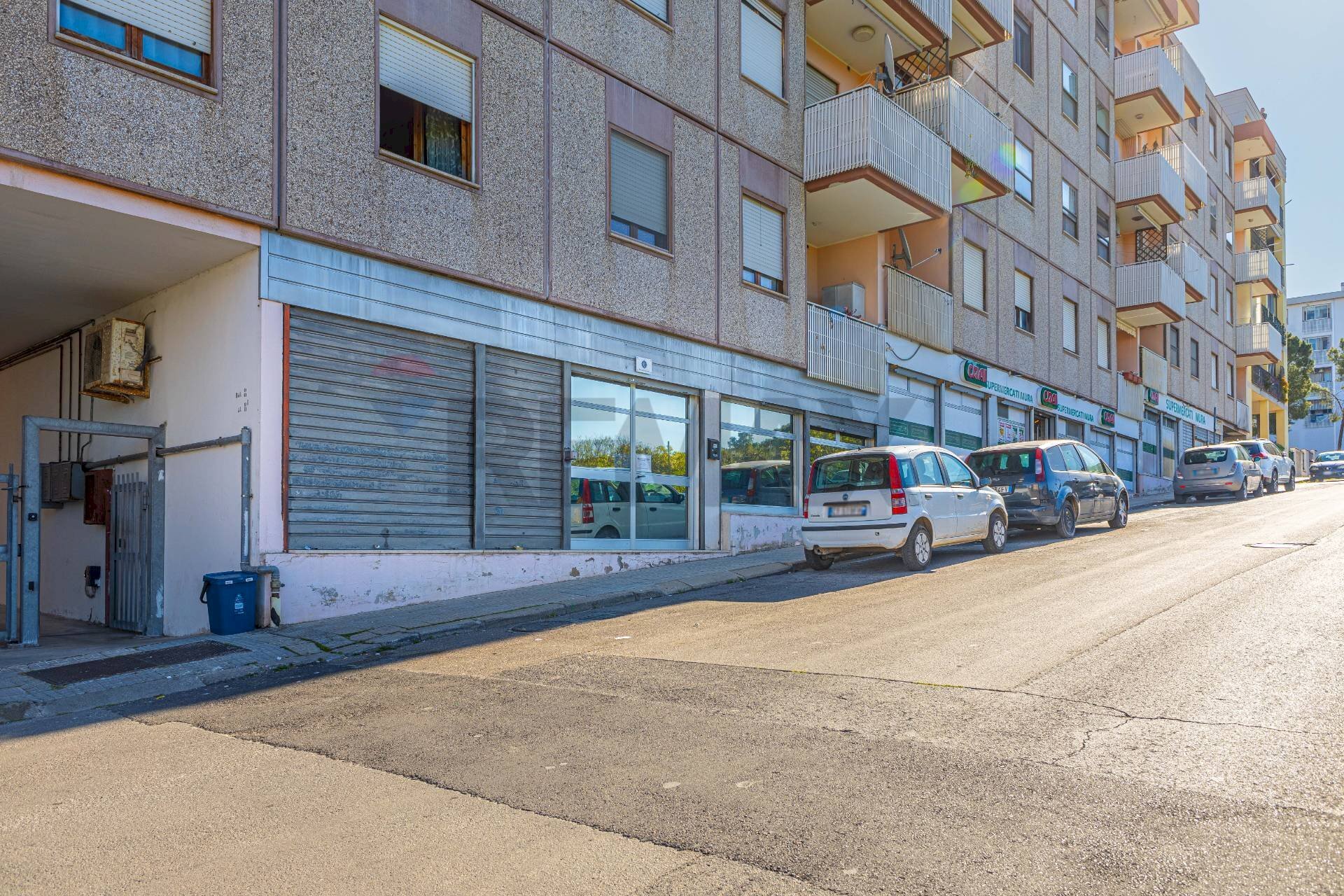 Edificio all\'aperto - Commercial Premises Via Florinas
 
12, Sassari - photo 3