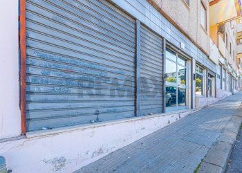 Edificio all\'aperto - Commercial Premises Via Florinas
 
12, Sassari - photo 9