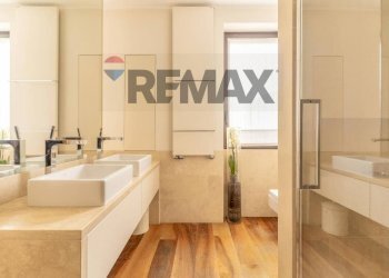 Bagno - Trilocale VIa Andrea Costa
 
11, Milano - foto 10