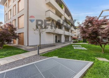 Edificio all\'aperto - Trilocale Via Statuto
 
8a, Giussano - foto 3