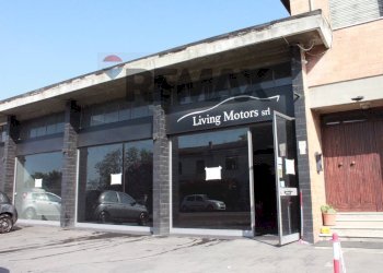 Edificio all\'aperto - Locale Commerciale via matteotti
 
68, Noceto - foto 2