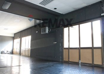 edificio commerciale - Locale Commerciale via matteotti
 
68, Noceto - foto 13