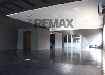 edificio commerciale - Locale Commerciale via matteotti
 
68, Noceto - foto 15