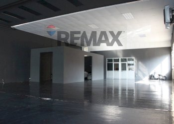 edificio commerciale - Locale Commerciale via matteotti
 
68, Noceto - foto 16