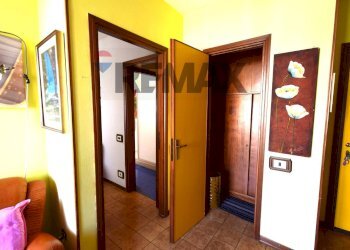 Hall / corridoio - Bilocale Via Rosa Romeo
 
1, Sala Baganza - foto 6