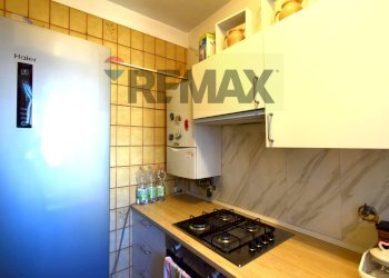 Cucina - Bilocale Via Rosa Romeo
 
1, Sala Baganza - foto 12