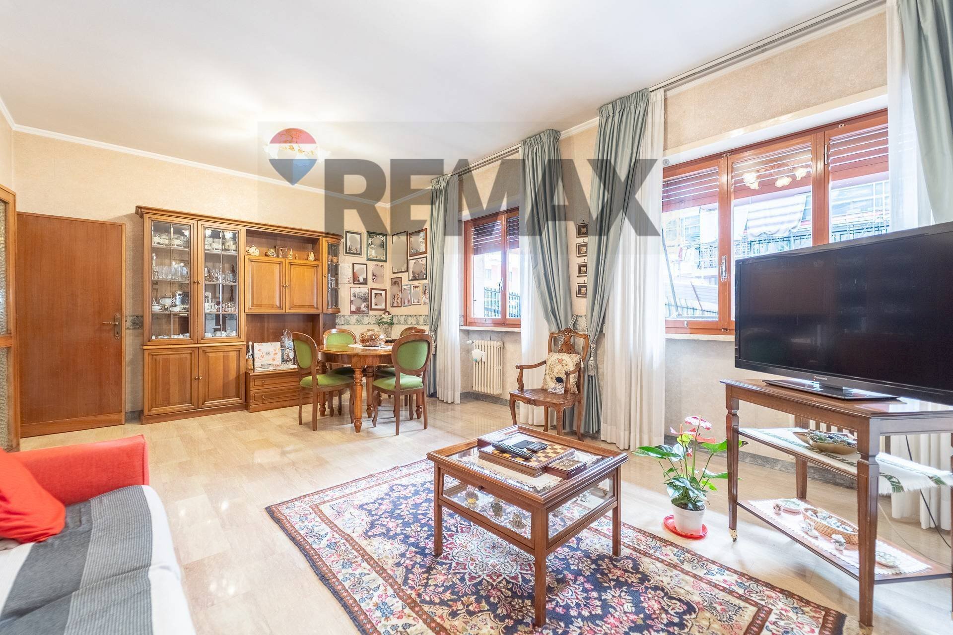 Sala da pranzo - Four-room apartment Via Enrico Fermi, Roma - photo 3