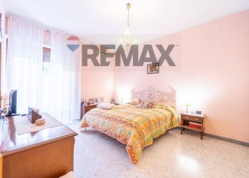 Camera / camera da letto - Four-room apartment Via Enrico Fermi, Roma - photo 13