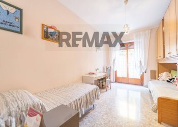 Camera / camera da letto - Four-room apartment Via Enrico Fermi, Roma - photo 21