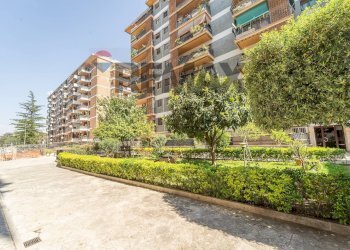 Edificio all\'aperto - Four-room apartment Via Enrico Fermi, Roma - photo 37