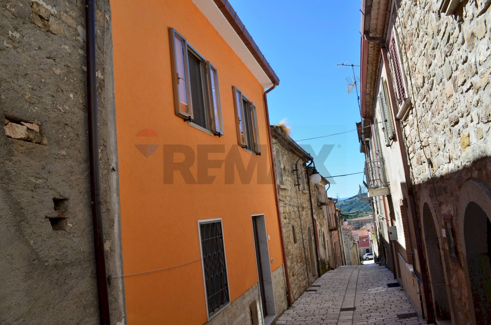 Edificio all\'aperto - Appartamento Castelpagano - foto 3