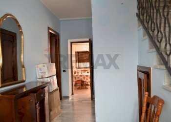 Hall / corridoio - Appartamento Castelpagano - foto 4