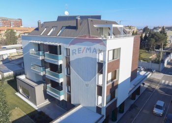 Edificio all\'aperto - Ufficio Via nannetti
 
10, Busto Arsizio - foto 8