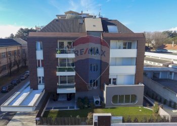 Edificio all\'aperto - Ufficio Via nannetti
 
10, Busto Arsizio - foto 12