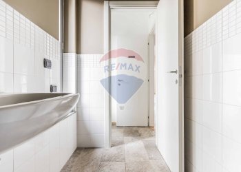 Bagno - Ufficio Via nannetti
 
10, Busto Arsizio - foto 19